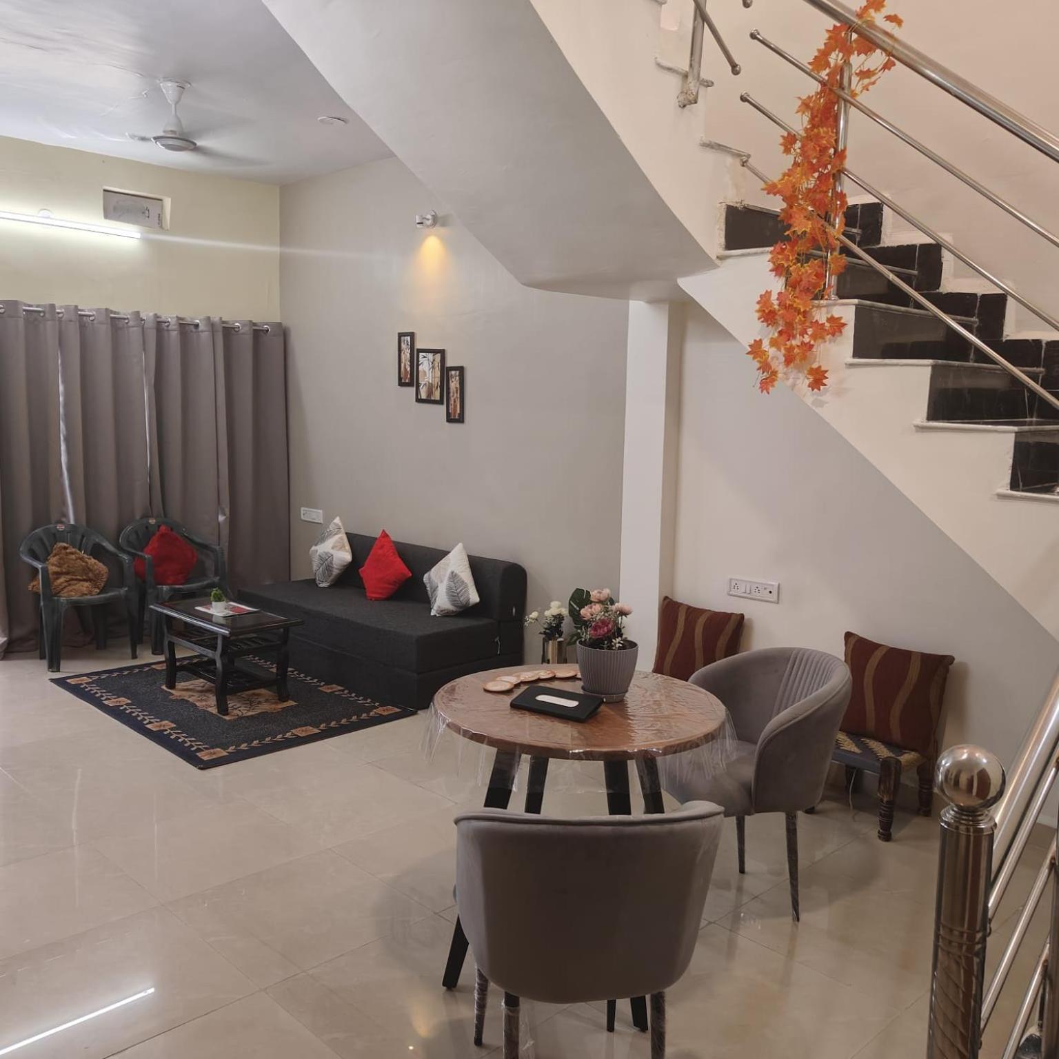 Вилла Mahadev Mansion Удджайн Экстерьер фото